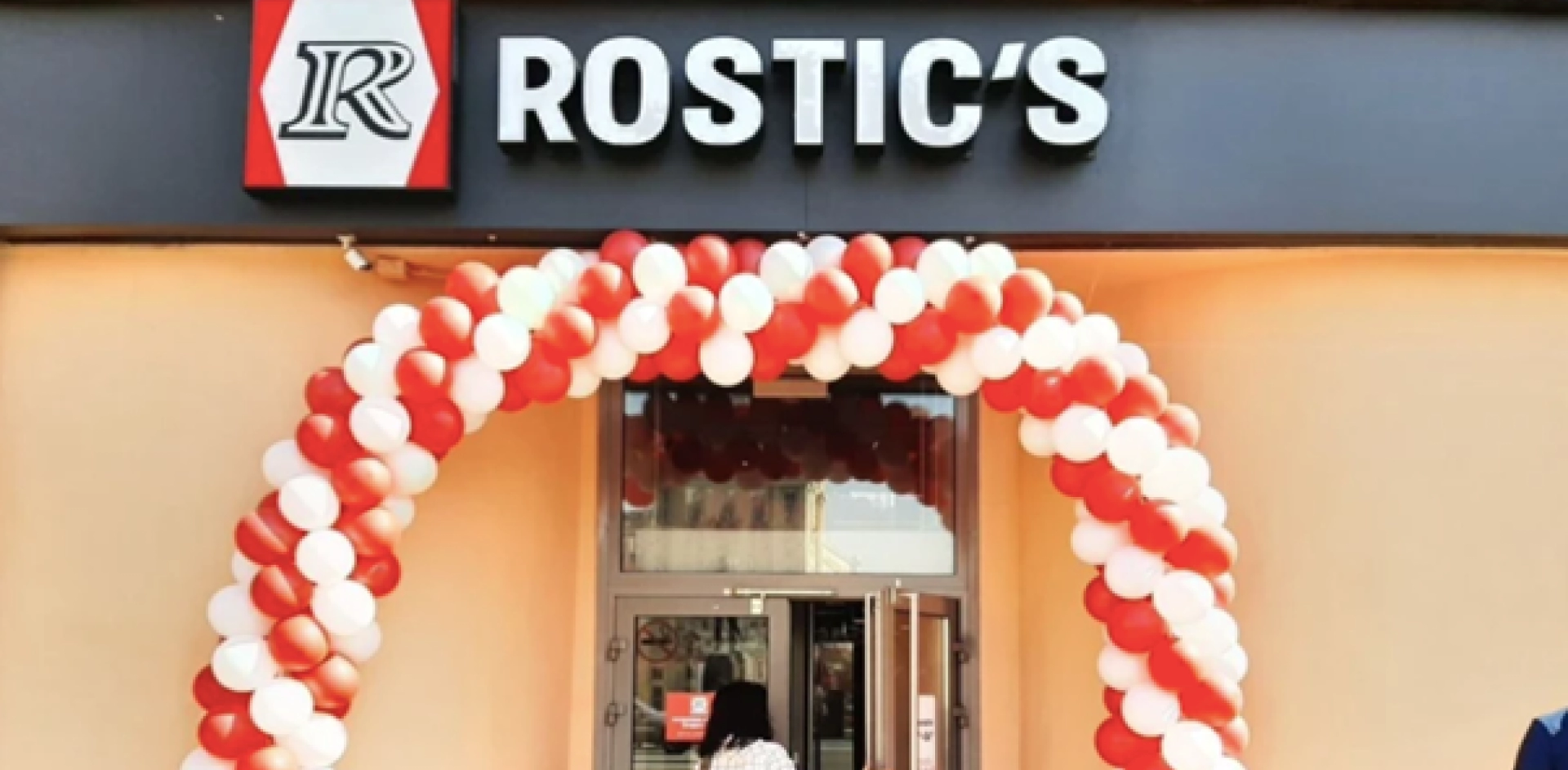 В Москве вместо KFC открылся «Ростикс». Но тысячи KFC остались!