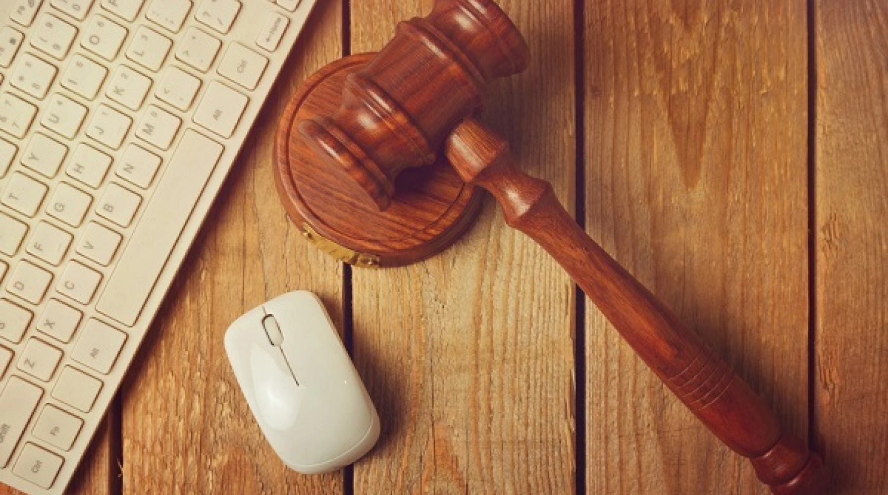Как писать юридический текст, способный убедить всех: и клиентов, и поисковых роботов