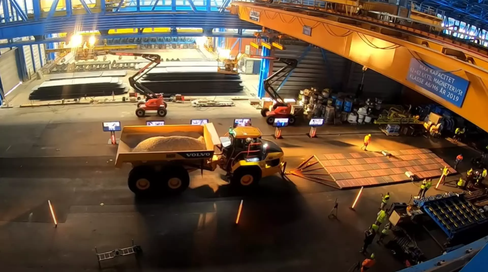 Volvo и Lego двигают 43 тонны железа – отличная воспитательная коллаборация!