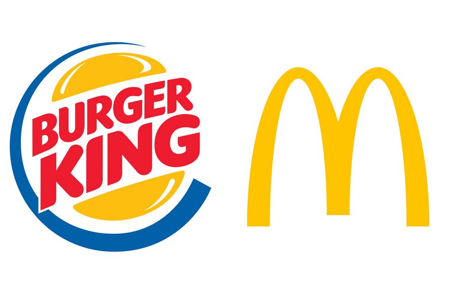 Логотип слева – «descriptive», справа – нет