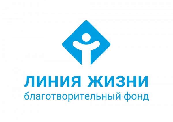 У большинства благотворительных фондов логотипы изображены на белом фоне