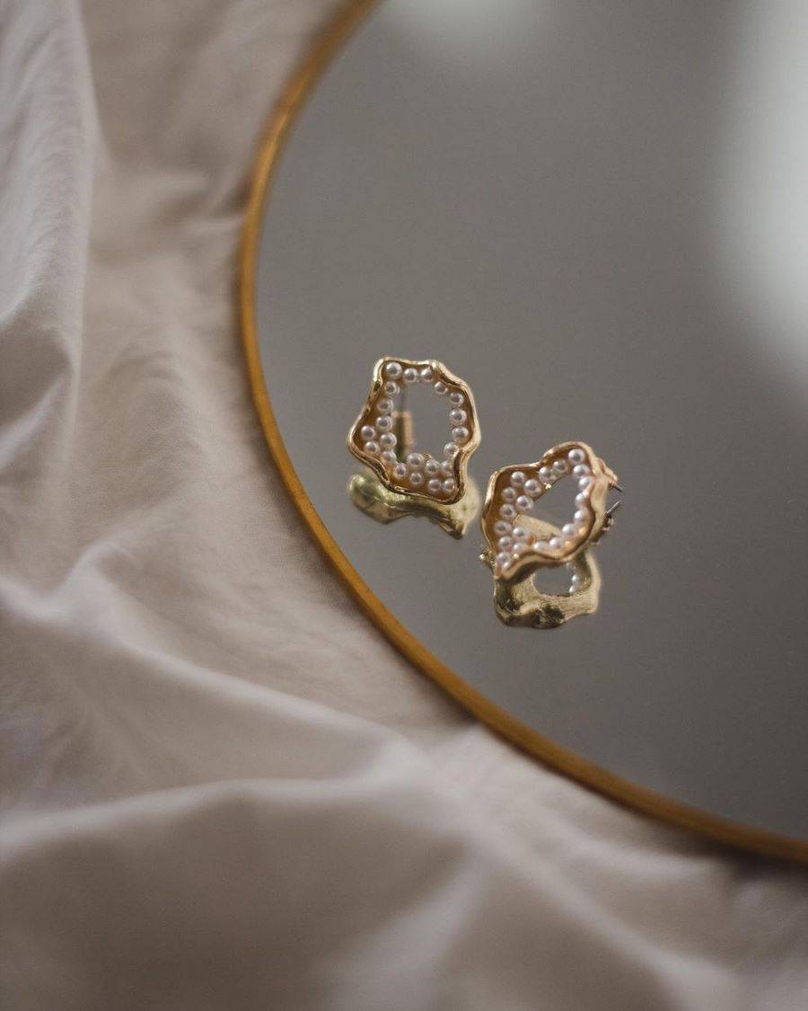 Домашняя фотостудия для «Инстаграм*»: как быстро и недорого сделать софтбокс, фотофон и реквизит