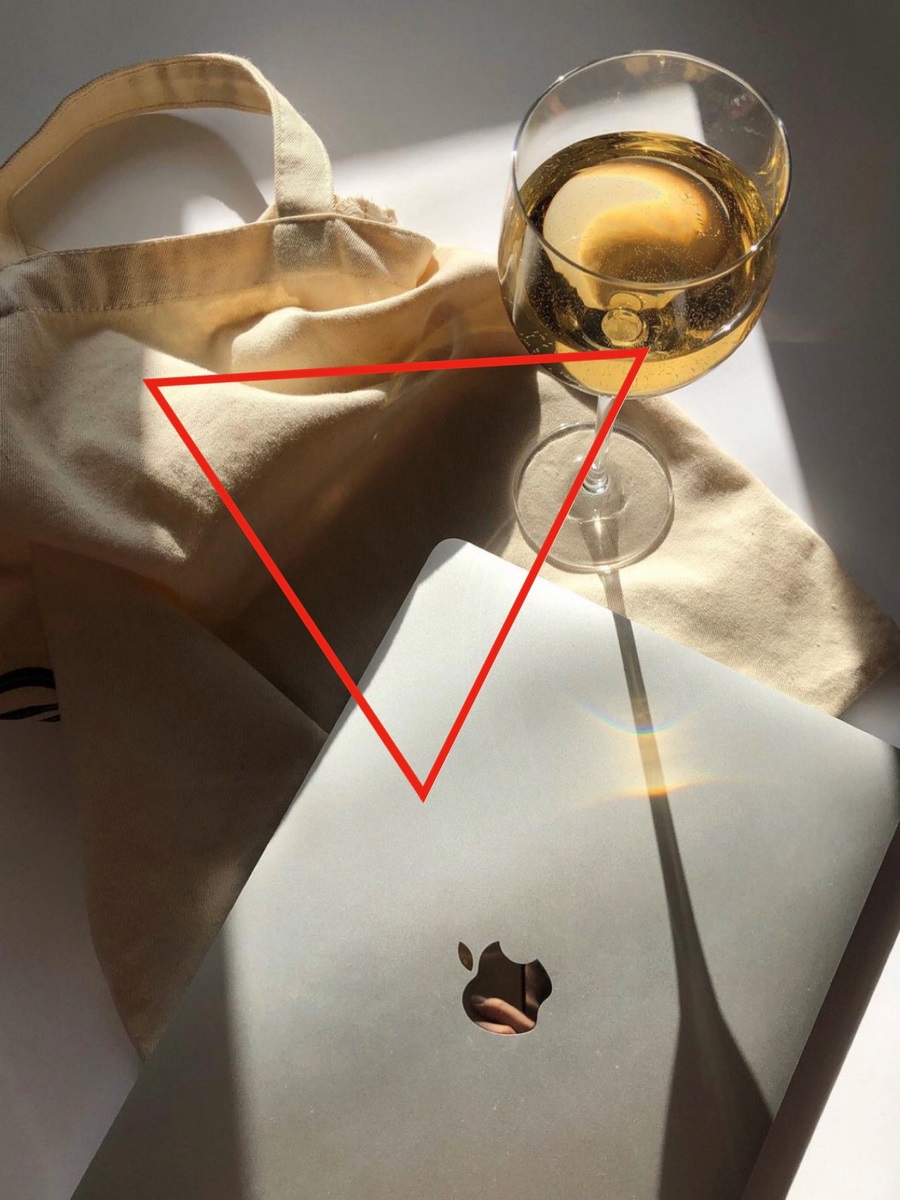 Домашняя фотостудия для «Инстаграм*»: как быстро и недорого сделать софтбокс, фотофон и реквизит