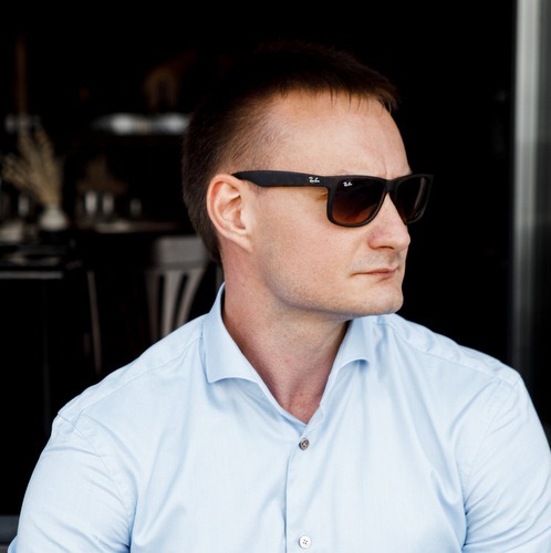 Максим Морозов